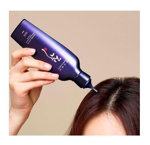 Эмульсия для кожи головы против выпадения волос Daeng Gi Meo Ri Vitalizing Scalp Pack for Hair-Loss 145 ml 1561553657 фото